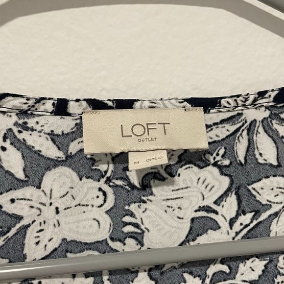 LOFT Floral Wrap Dress - Picture 4 of 6